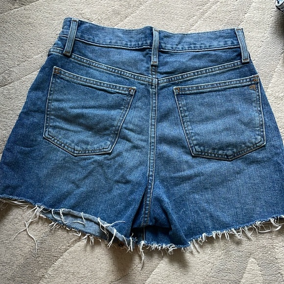 Madewell High Rise Shorts - Picture 3 of 4